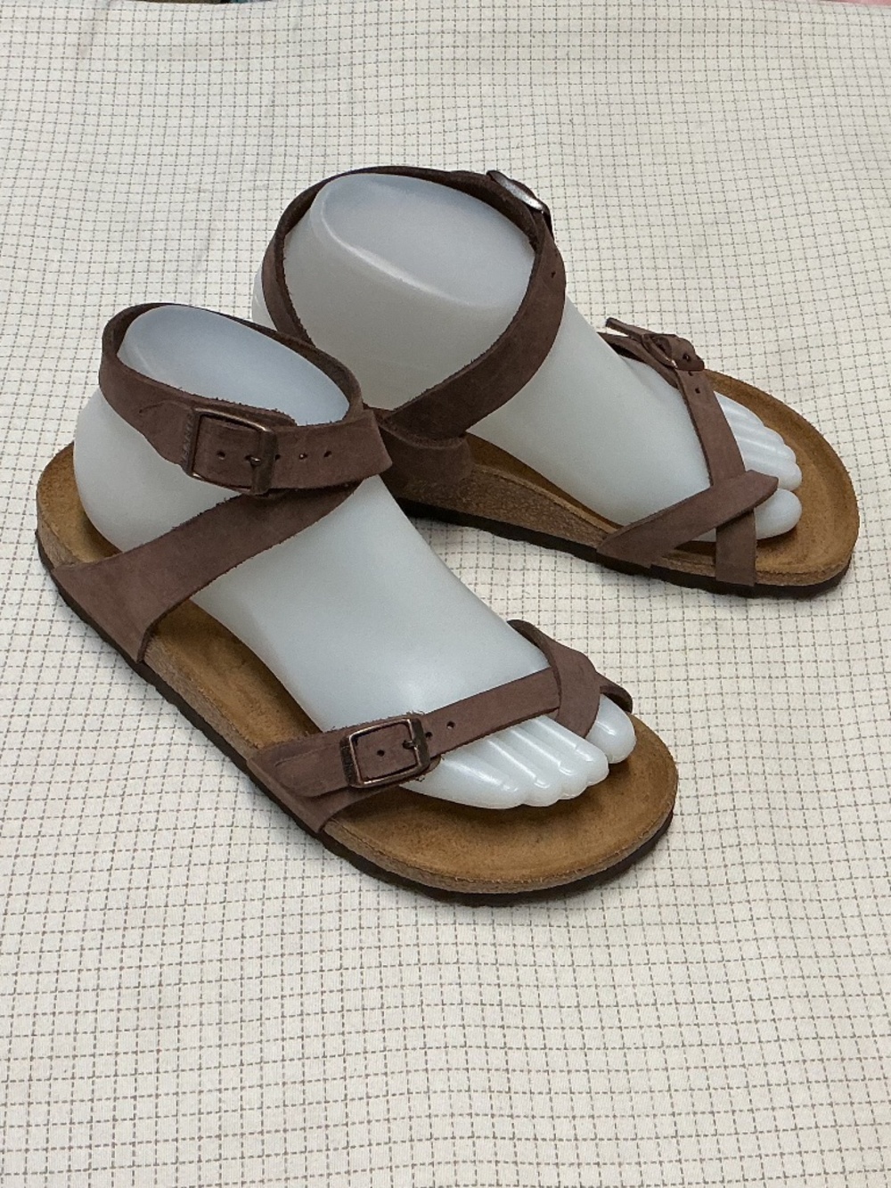 Birkenstock Yara gladiator sandals ankle strap oiled leather dark tan women’s 6